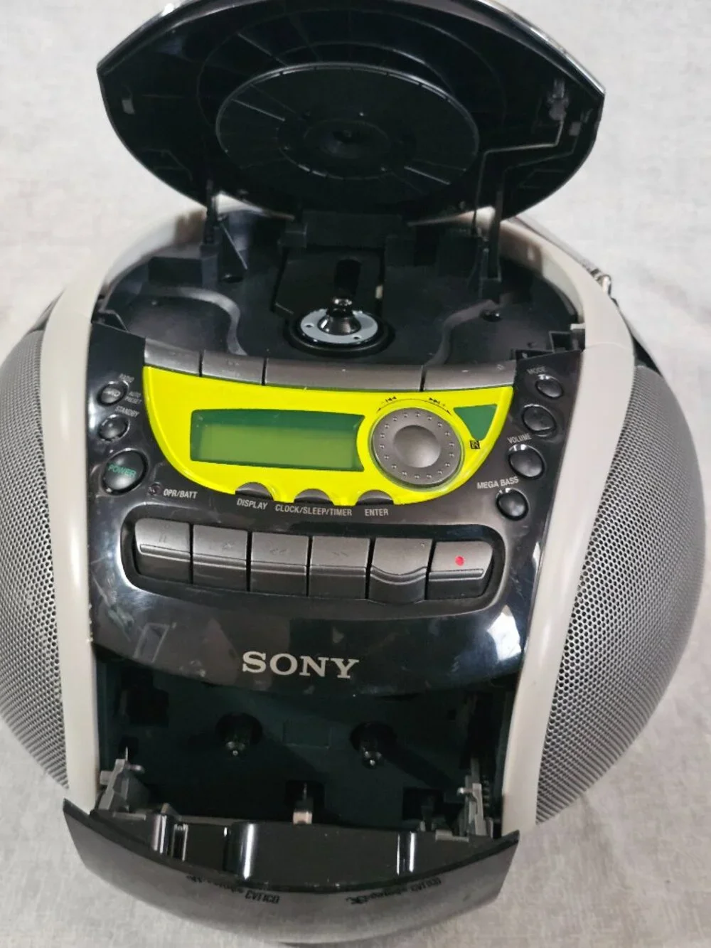 Sony PSYC CFD-E90 Boombox CD AM/FM Cassette Remote AUX Black/Yellow